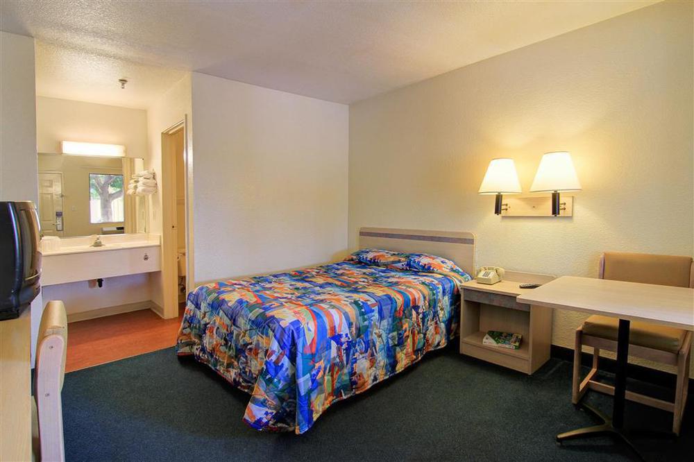 Motel 6-Phoenix, Az - West Room photo